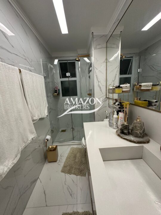 APARTAMENTO 202 m2 NO DIAMOND RESIDENCE TOWER, ADRIANÓPOLIS - DISPONÍVEL PARA VENDA