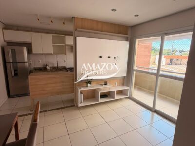 APARTAMENTO SEMIMOBILIADO 67m2 NO CONDOMÍNIO MAIS PASSEIO DO MINDU, PARQUE 10 - DISPONÍVEL PARA LOCAÇÃO