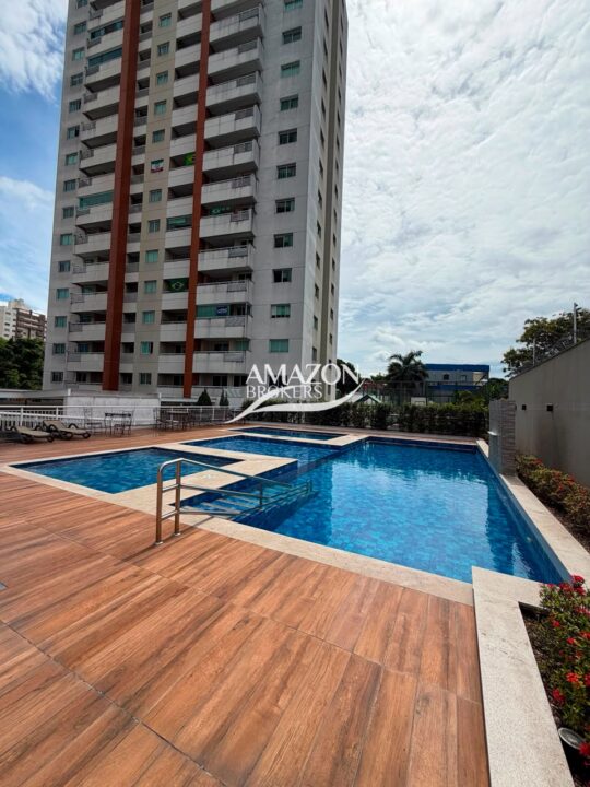 APARTAMENTO SEMIMOBILIADO 67m2 NO CONDOMÍNIO MAIS PASSEIO DO MINDU, PARQUE 10 - DISPONÍVEL PARA LOCAÇÃO