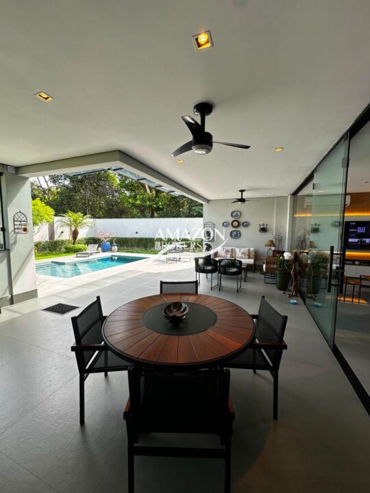 CASA DUPLEX 412m2 NO RESIDENCIAL PRAIA DOS PASSARINHOS, PONTA NEGRA - DISPONÍVEL PARA VENDA