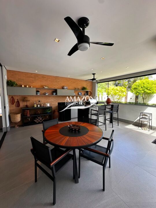 CASA DUPLEX 412m2 NO RESIDENCIAL PRAIA DOS PASSARINHOS, PONTA NEGRA - DISPONÍVEL PARA VENDA