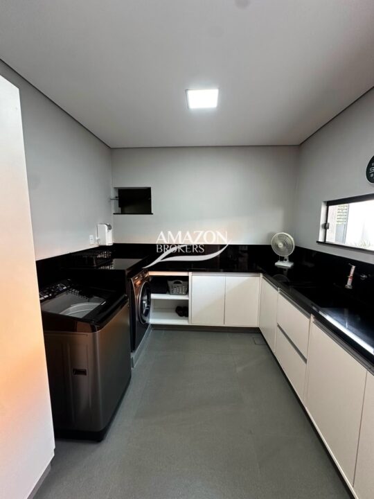 CASA DUPLEX 412m2 NO RESIDENCIAL PRAIA DOS PASSARINHOS, PONTA NEGRA - DISPONÍVEL PARA VENDA