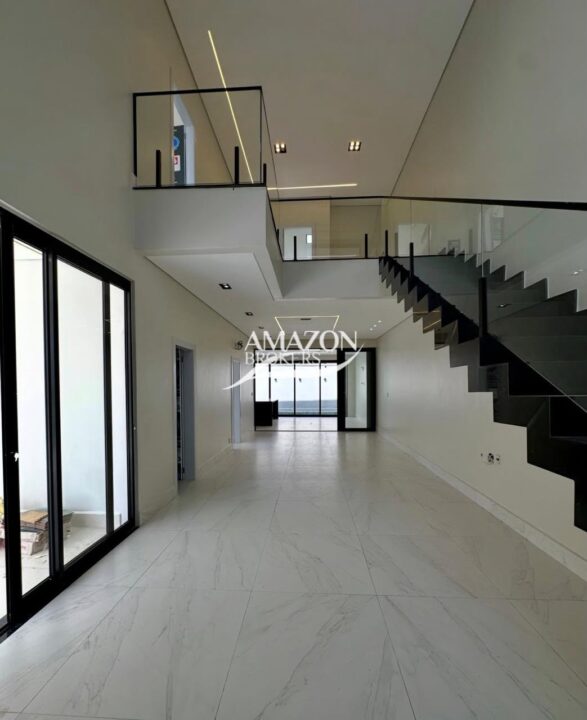 CASA DUPLEX 267,14m2 NO CONDOMÍNIO MOSAICO PONTA NEGRA - DISPONÍVEL PARA VENDA