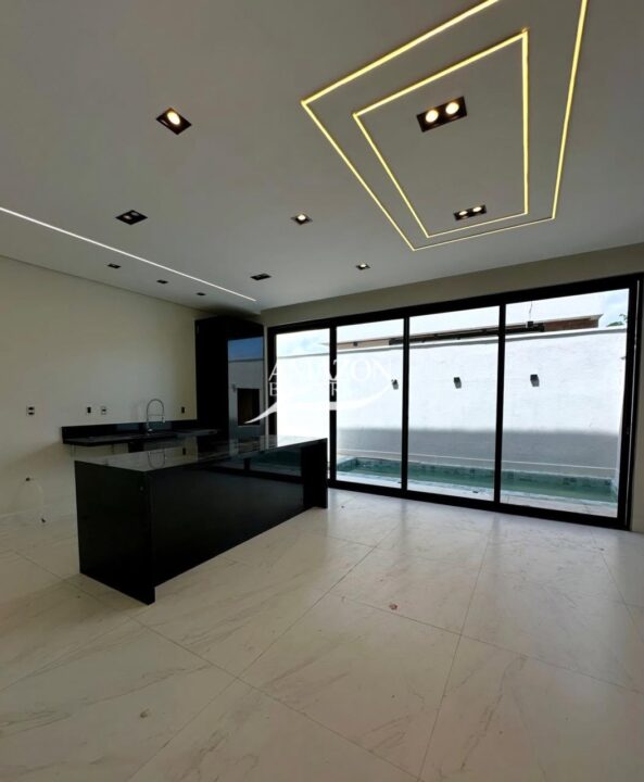CASA DUPLEX 267,14m2 NO CONDOMÍNIO MOSAICO PONTA NEGRA - DISPONÍVEL PARA VENDA