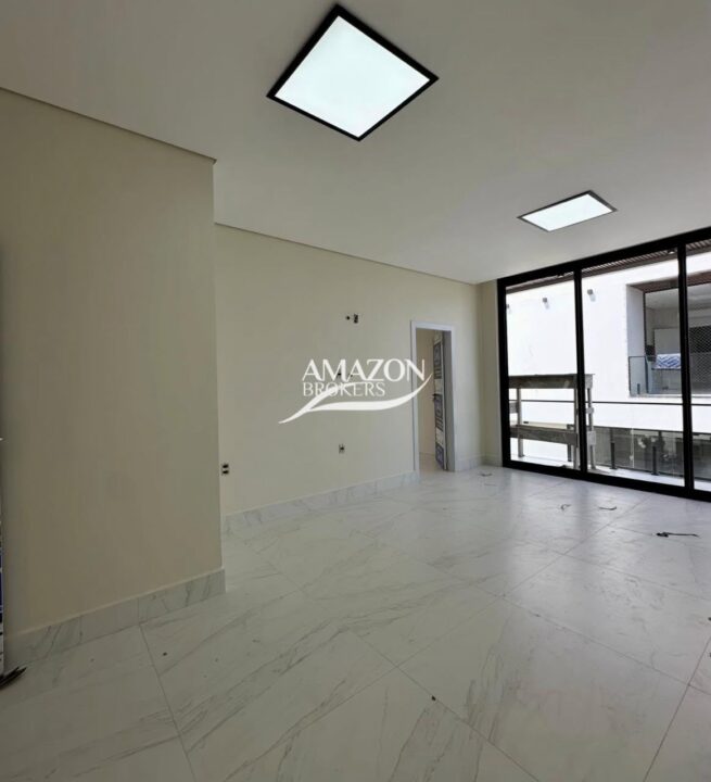 CASA DUPLEX 267,14m2 NO CONDOMÍNIO MOSAICO PONTA NEGRA - DISPONÍVEL PARA VENDA