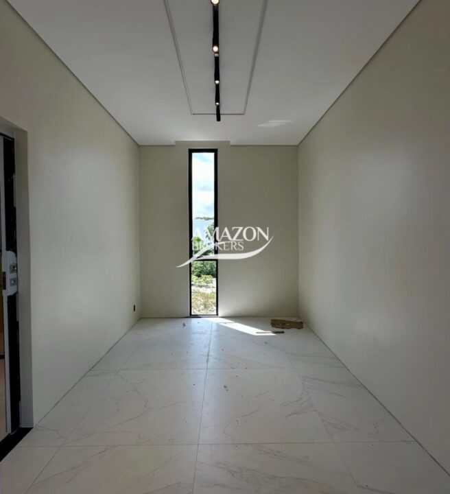 CASA DUPLEX 267,14m2 NO CONDOMÍNIO MOSAICO PONTA NEGRA - DISPONÍVEL PARA VENDA