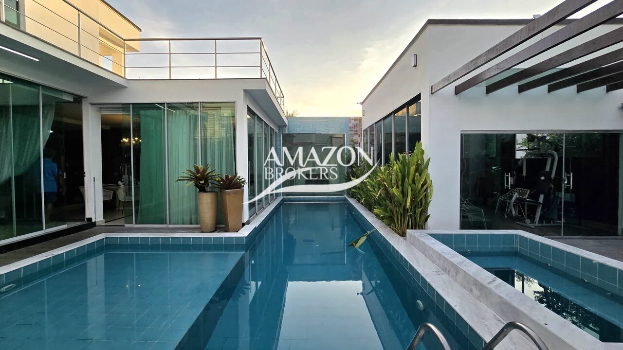 CASA DUPLEX MOBILIADA 700m2 NO CONDOMÍNIO ITAPURANGA III, PONTA NEGRA - DISPONÍVEL PARA VENDA