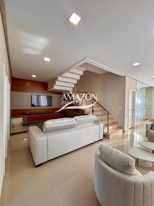 CASA DUPLEX MOBILIADA 250m2 NO CONDOMÍNIO RESIDENCIAL PASSAREDO, PONTA NEGRA - DISPONÍVEL PARA VENDA