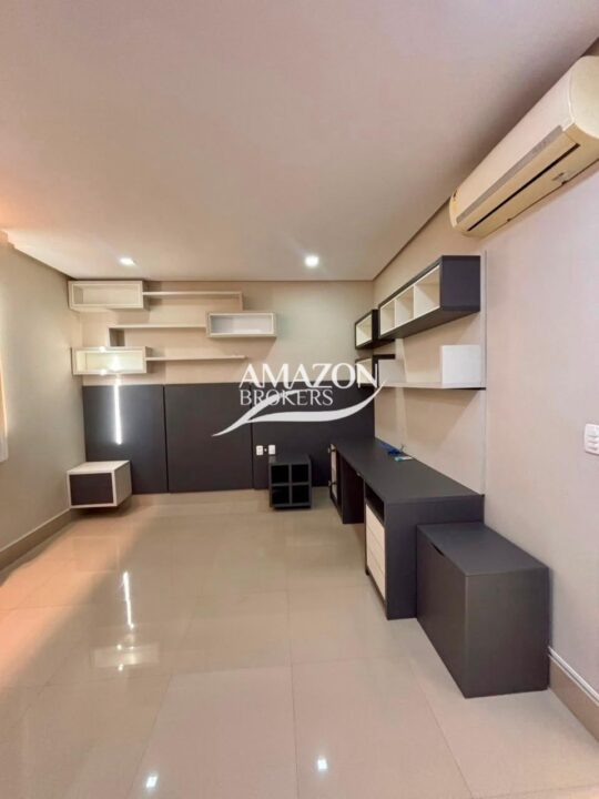 CASA DUPLEX MOBILIADA 250m2 NO CONDOMÍNIO RESIDENCIAL PASSAREDO, PONTA NEGRA - DISPONÍVEL PARA VENDA