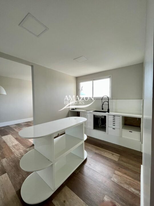 APARTAMENTO 211m2 NO CONDOMÍNIO RIVIERA - EDIFÍCIO NICE, PONTA NEGRA - DISPONÍVEL PARA LOCAÇÃO