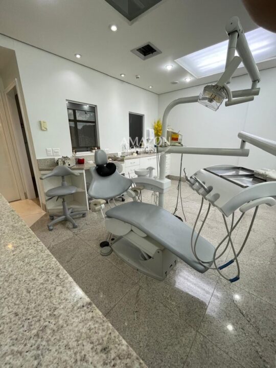 CONSULTÓRIO ODONTOLÓGICO COMPLETO NO MILLENNIUM MEDICAL TOWER, CHAPADA - DISPONÍVEL PARA VENDA