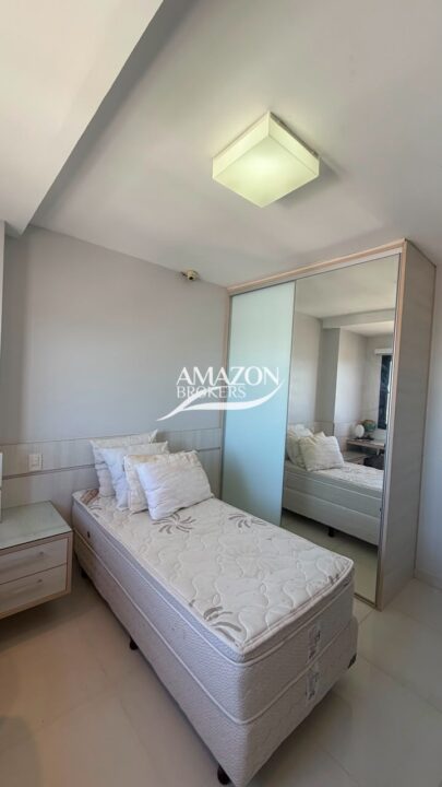 CONDOMÍNIO SAINT ROMAIN, BAIRRO NOSSA SENHORA DAS GRAÇAS - APARTAMENTO SEMIMOBILIADO 210m2 - DISPONÍVEL PARA VENDA
