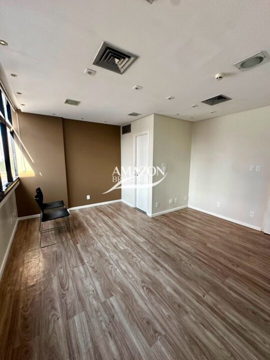 MILLENNIUM BUSINESS CENTER, BAIRRO CHAPADA - SALA COMERCIAL 33m2 - DISPONÍVEL PARA VENDA
