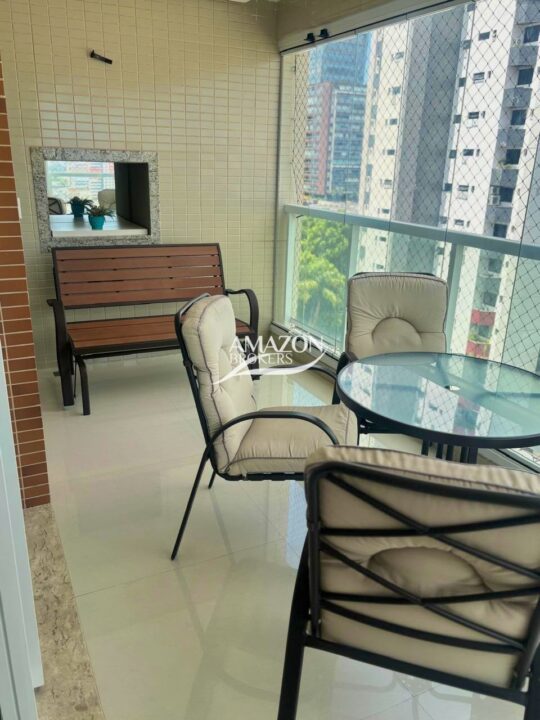 CONDOMÍNIO AUTHENTIC, BAIRRO ADRIANÓPOLIS - APARTAMENTO MOBILIADO 140m2 - DISPONÍVEL PARA VENDA
