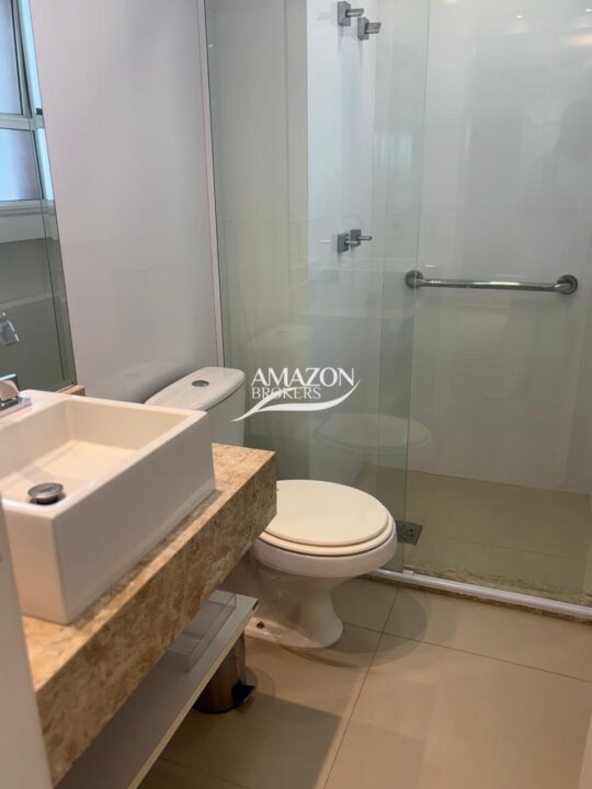 CONDOMÍNIO AUTHENTIC, BAIRRO ADRIANÓPOLIS - APARTAMENTO MOBILIADO 140m2 - DISPONÍVEL PARA VENDA