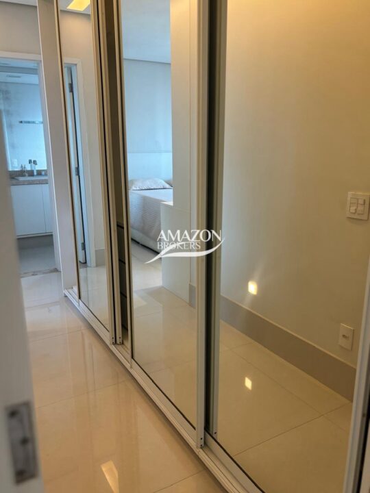 CONDOMÍNIO AUTHENTIC, BAIRRO ADRIANÓPOLIS - APARTAMENTO MOBILIADO 140m2 - DISPONÍVEL PARA VENDA