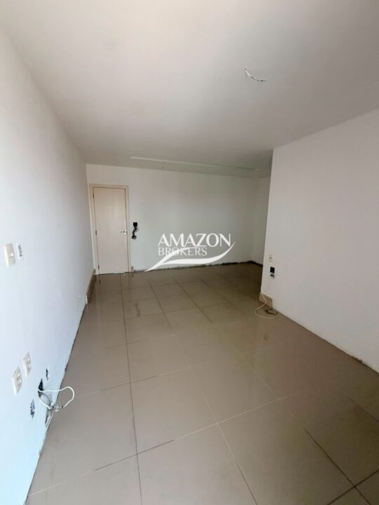 RESIDENCIAL RUBI, PARQUE 10 - APARTAMENTO 140m2 - DISPONÍVEL PARA VENDA