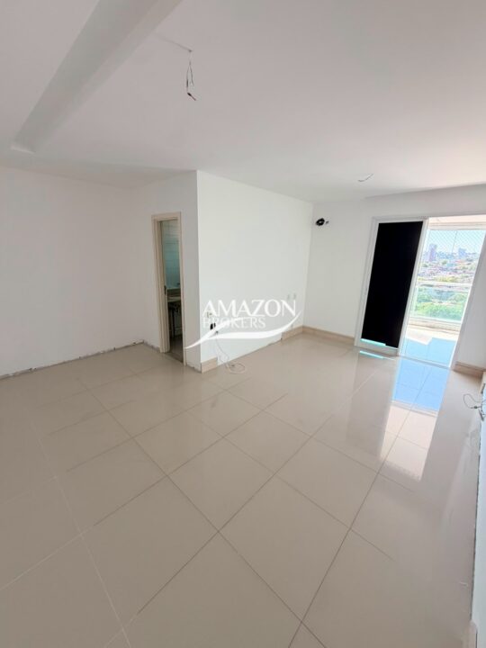 RESIDENCIAL RUBI, PARQUE 10 - APARTAMENTO 140m2 - DISPONÍVEL PARA VENDA