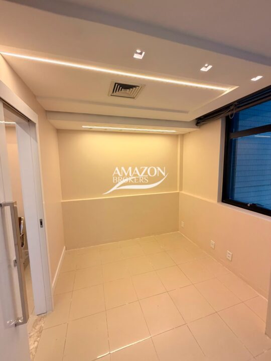 MILLENNIUM MEDICAL TOWER, CHAPADA - SALA COMERCIAL MOBILIADA 31,40m2 - DISPONÍVEL PARA LOCAÇÃO