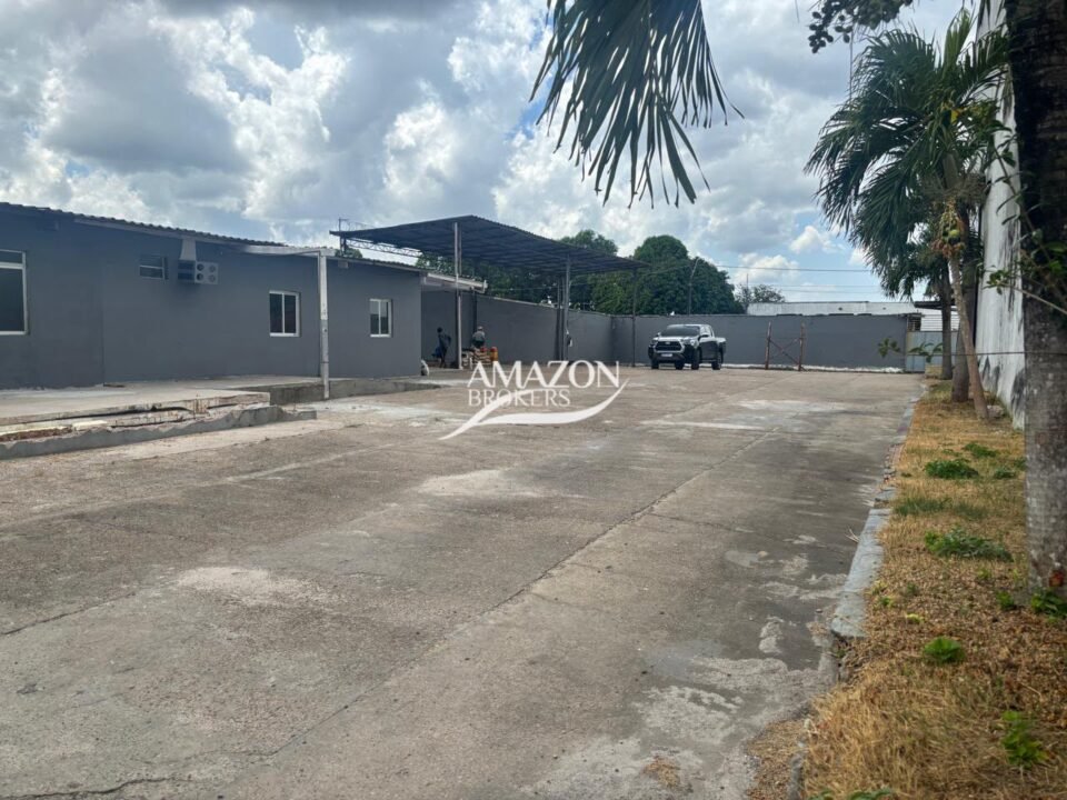 GALPÃO 4.069,30m2 NA AV. TORQUATO TAPAJÓS - DISPONÍVEL PARA LOCAÇÃO