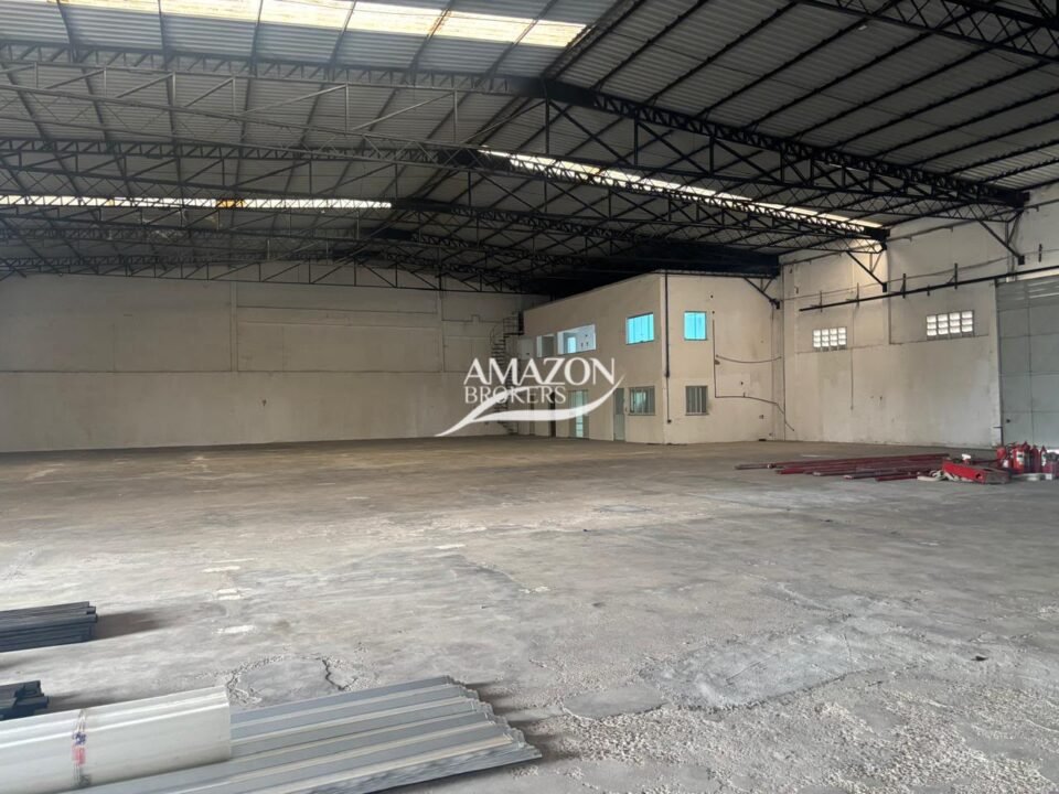 GALPÃO 4.069,30m2 NA AV. TORQUATO TAPAJÓS - DISPONÍVEL PARA LOCAÇÃO