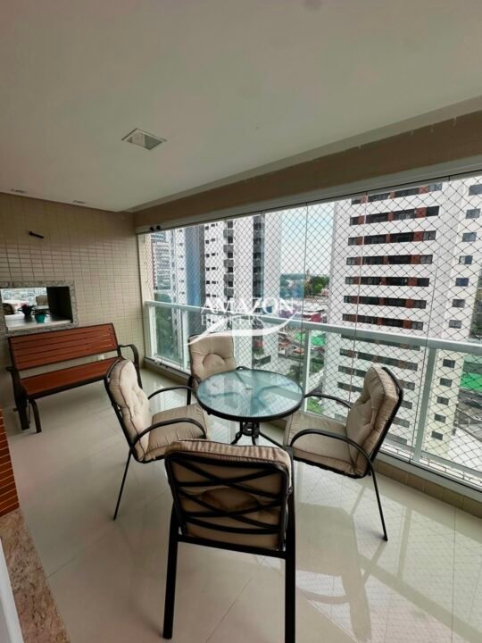 CONDOMÍNIO AUTHENTIC, BAIRRO ADRIANÓPOLIS - APARTAMENTO MOBILIADO 140m2 - DISPONÍVEL PARA VENDA