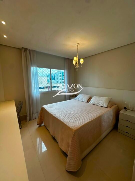 CONDOMÍNIO AUTHENTIC, BAIRRO ADRIANÓPOLIS - APARTAMENTO MOBILIADO 140m2 - DISPONÍVEL PARA VENDA