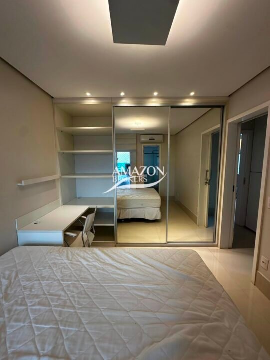 CONDOMÍNIO AUTHENTIC, BAIRRO ADRIANÓPOLIS - APARTAMENTO MOBILIADO 140m2 - DISPONÍVEL PARA VENDA