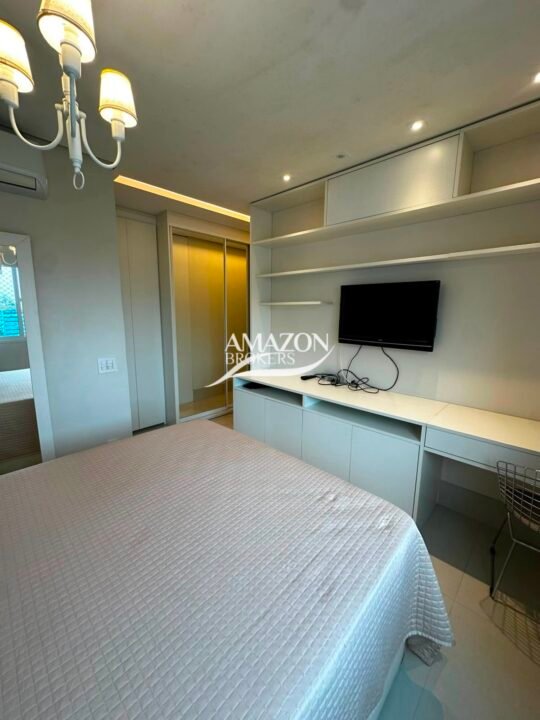 CONDOMÍNIO AUTHENTIC, BAIRRO ADRIANÓPOLIS - APARTAMENTO MOBILIADO 140m2 - DISPONÍVEL PARA VENDA