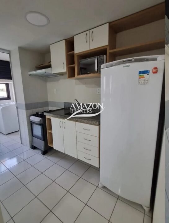METRÓPOLIS RESIDENCE, BAIRRO PARQUE 10 - APARTAMENTO MOBILIADO 50m2 - DISPONÍVEL PARA LOCAÇÃO