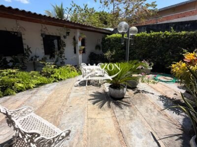 CASA TÉRREA 360m2 NO PARQUE 10 - DISPONÍVEL PARA VENDA
