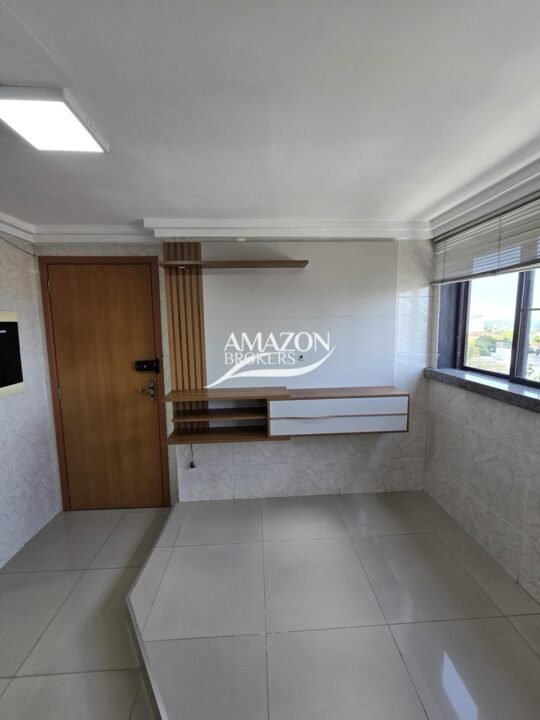 CONDOMÍNIO PORTAL DA VILA, ADRIANÓPOLIS - APARTAMENTO 190m2 - DISPONÍVEL PARA LOCAÇÃO