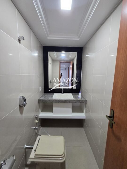 CONDOMÍNIO PORTAL DA VILA, ADRIANÓPOLIS - APARTAMENTO 190m2 - DISPONÍVEL PARA LOCAÇÃO