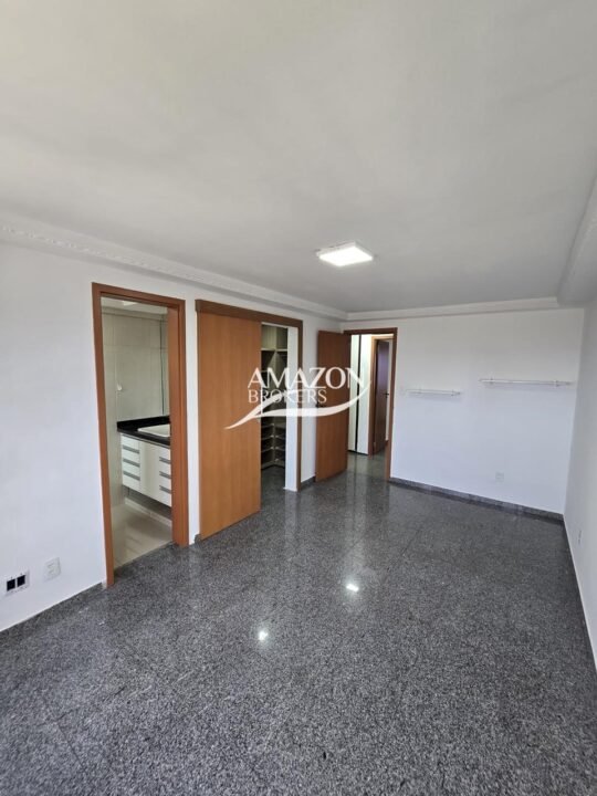 CONDOMÍNIO PORTAL DA VILA, ADRIANÓPOLIS - APARTAMENTO 190m2 - DISPONÍVEL PARA LOCAÇÃO