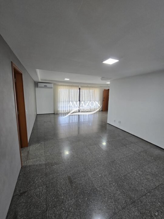 CONDOMÍNIO PORTAL DA VILA, ADRIANÓPOLIS - APARTAMENTO 190m2 - DISPONÍVEL PARA LOCAÇÃO