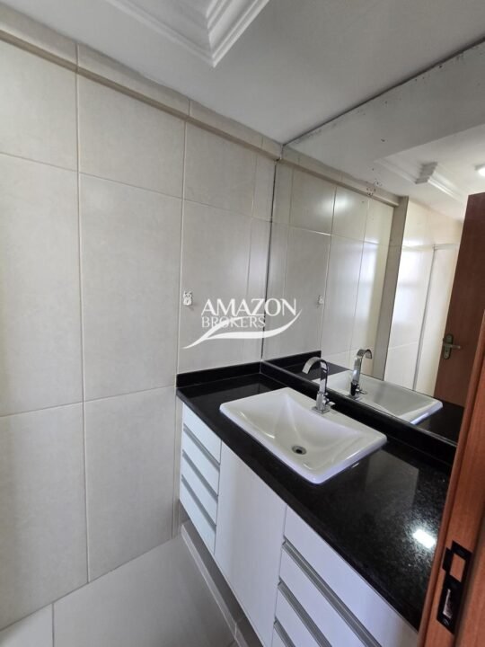CONDOMÍNIO PORTAL DA VILA, ADRIANÓPOLIS - APARTAMENTO 190m2 - DISPONÍVEL PARA LOCAÇÃO