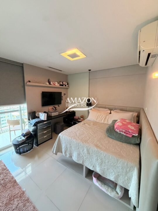 PRIVILEGE CLUB RESIDENCE, ADRIANÓPOLIS - APARTAMENTO 215 m2 MOBILIADO - DISPONÍVEL PARA LOCAÇÃO