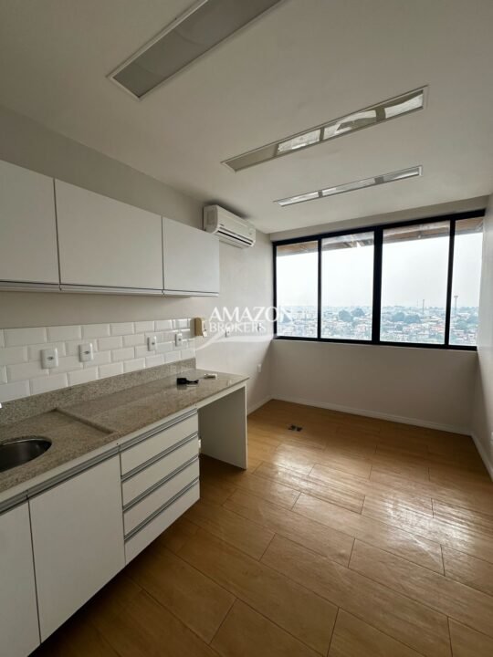 EDIFÍCIO ATRIUM, SÃO FRANCISCO - SALA COMERCIAL 30m2 - DISPONÍVEL PARA LOCAÇÃO