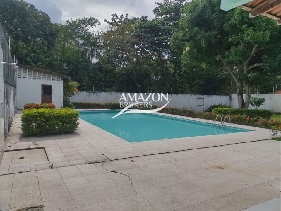CASA TÉRREA 701,18m2, NO BAIRRO NOSSA SENHORA DAS GRAÇAS - DISPONÍVEL PARA VENDA