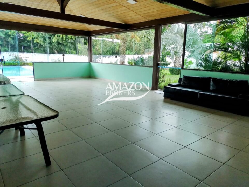 CASA TÉRREA 701,18m2, NO BAIRRO NOSSA SENHORA DAS GRAÇAS - DISPONÍVEL PARA VENDA